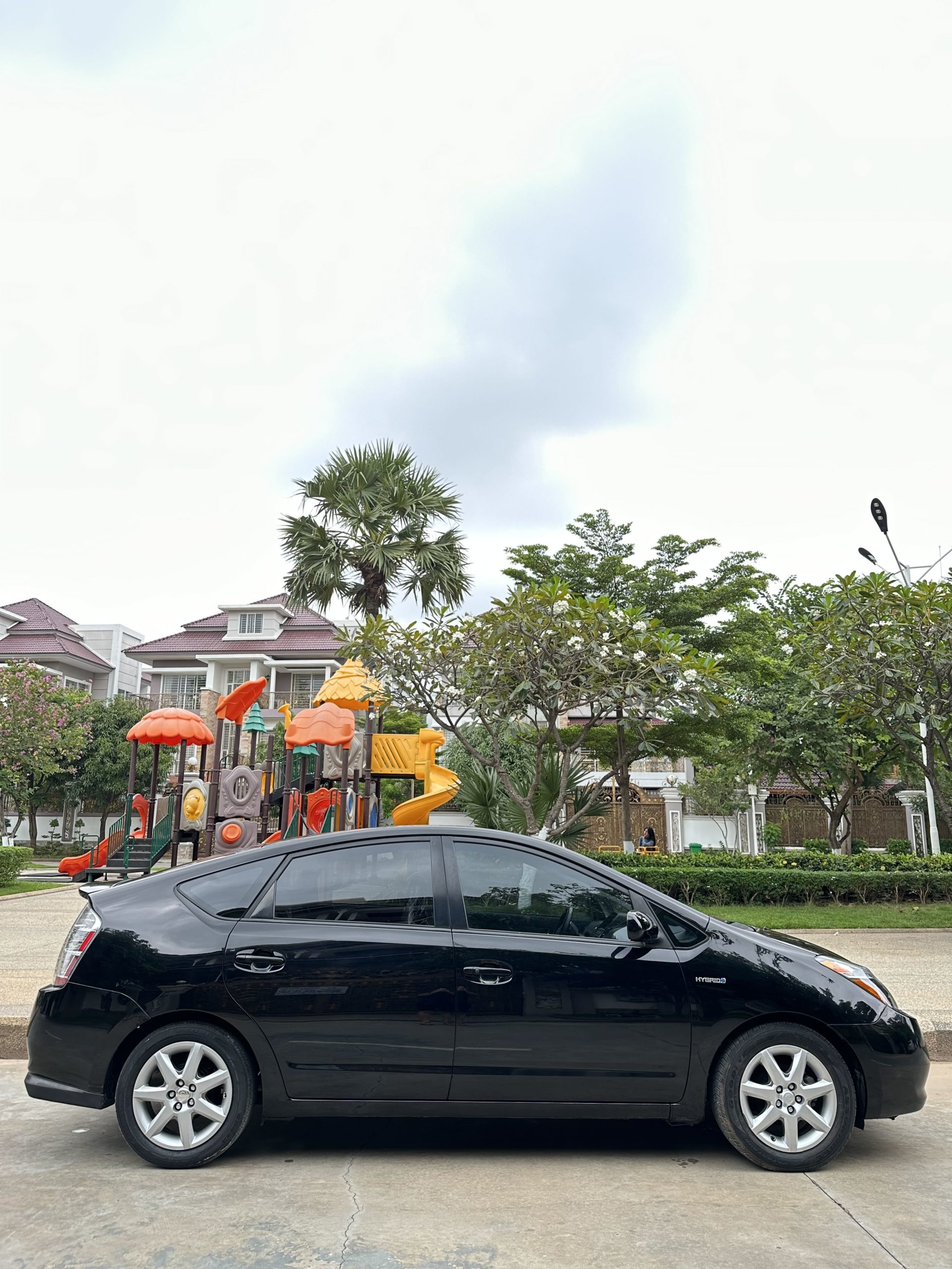 Prius 08 ពណ៌ ខ្មៅ Full Touring