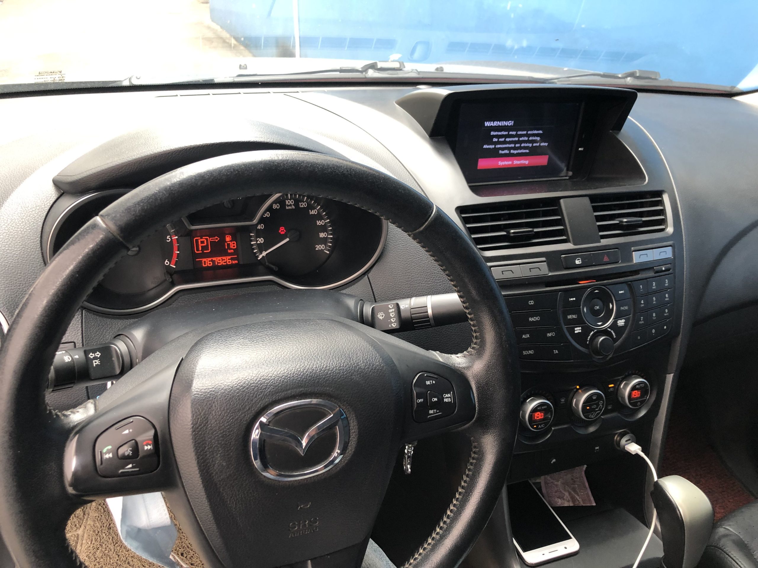 លក់ឡានបន្ទាន់ប្រញាប់លុយ Mazda BT-50 2020 Full options