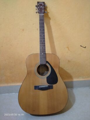 លក់ Guitar Yamaha F310