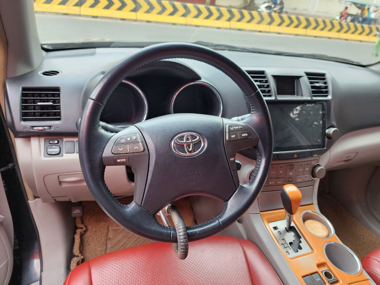 Toyota Highlander 2008 តំលៃពិសេស