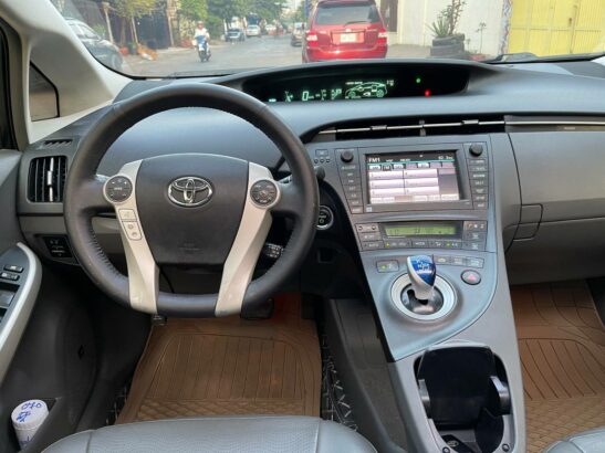 Toyota Prius 2010 option4 sola